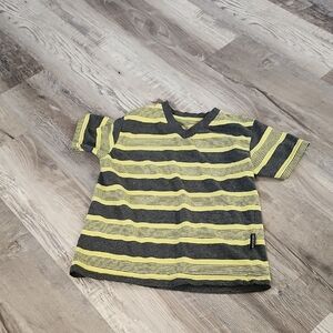 Vibrant Yellow and Gray Short Sleeve Tee